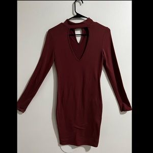 BURGUNDY TIGHT DRESS SIZE S